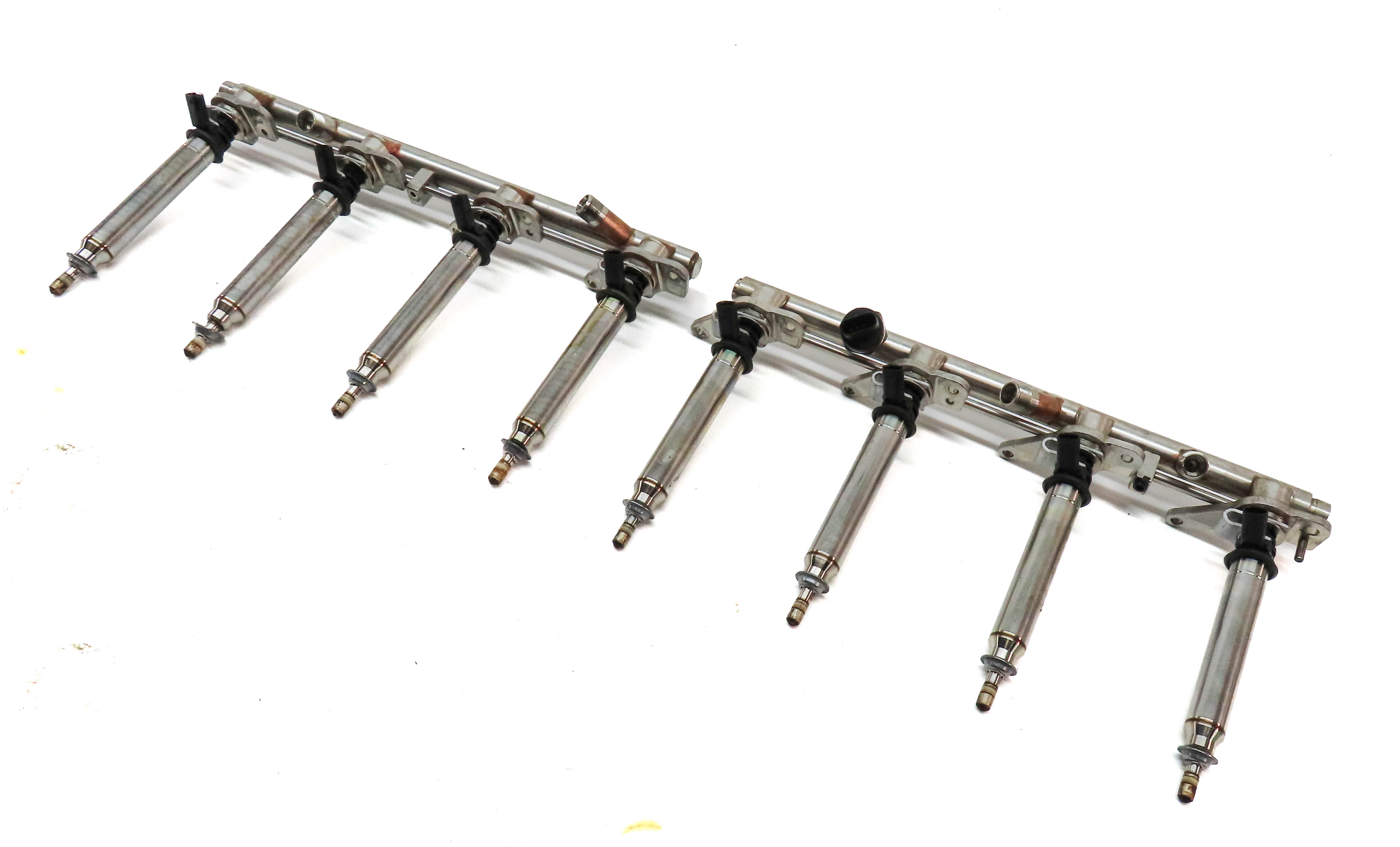 2014 MERCEDES GL450 (X166) 4.6L ENGINE FUEL INJECTOR SET/8  w/ FUEL RAILS — exact item pictured